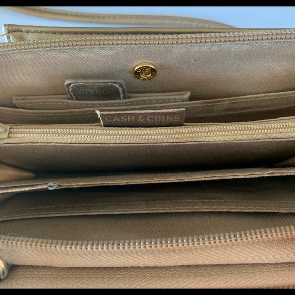 Gold Crossbody Bag - Picture 8 of 8